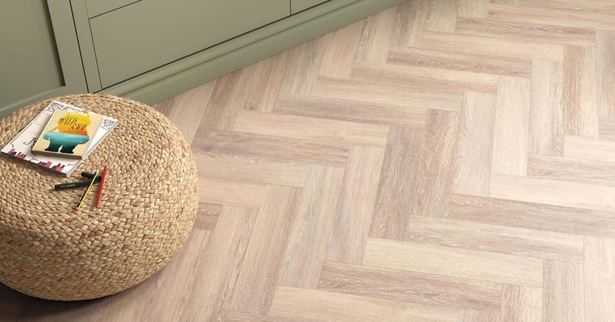 Powdered Oak: Beautifully designed LVT wood flooring from the